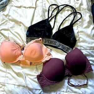 Bra set with black velvet bralette